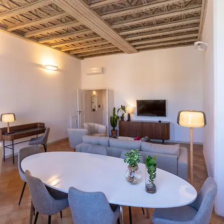 Amelie Navona דירה *