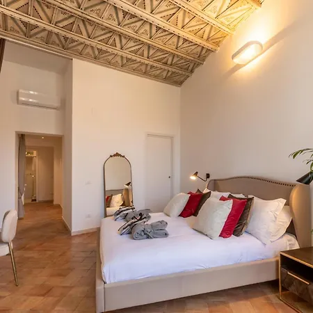 Amelie Navona רומא